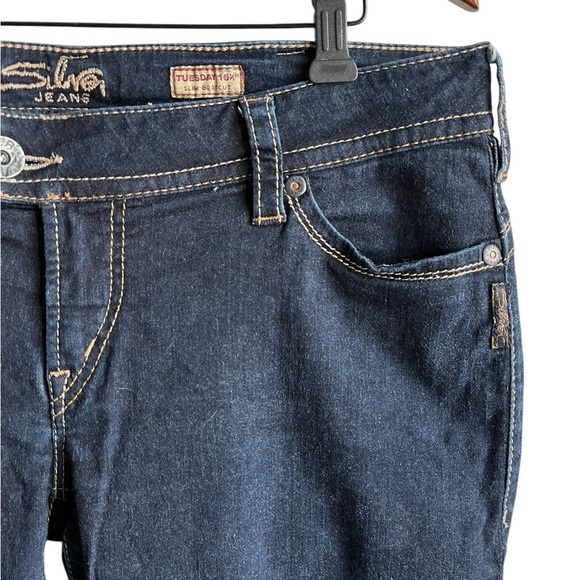 Silver Jeans Tuesday 16 1/2” Slim Bootcut Size 34 Y2K Low Rise Dark Wash… - Picture 6 of 15